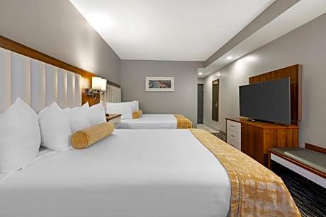 Queen Room with Two Queen Beds - Non-Smoking