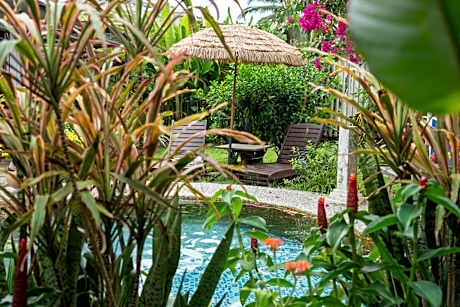 HAKS Boutique B&B with Pool & Farm-to-Table Dining