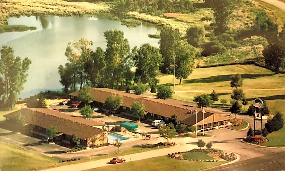 Arbor Inn of Historic Marshall