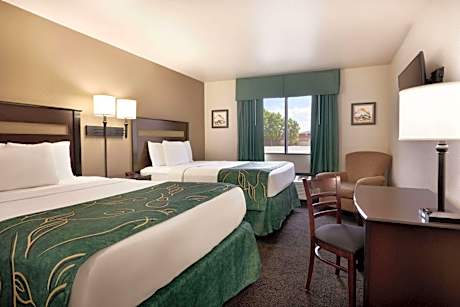 Queen Room with Two Queen Beds - Non-Smoking