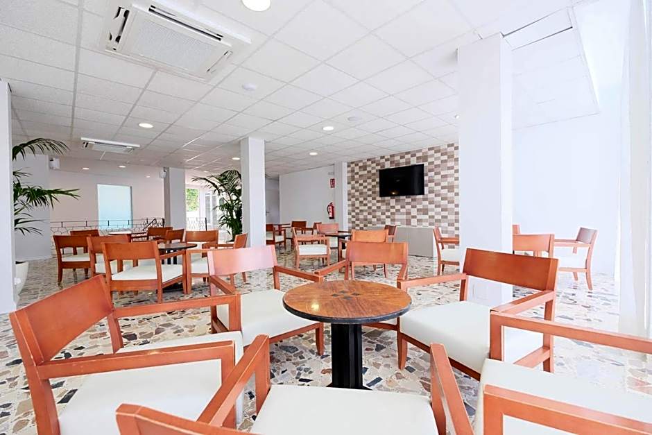 Azuline Hotel Palmanova Garden