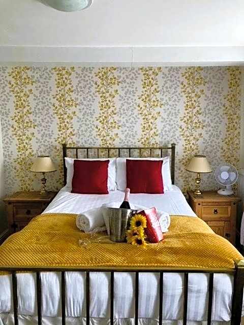 The Black Swan Hotel