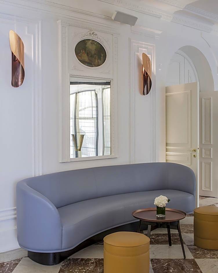 Hôtel Vernet Champs Elysées Paris