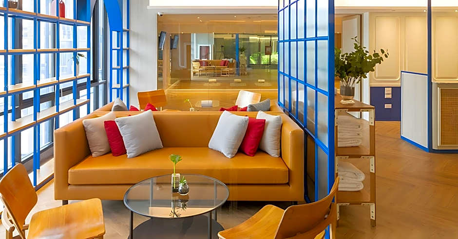 Blue Hippo Hotel