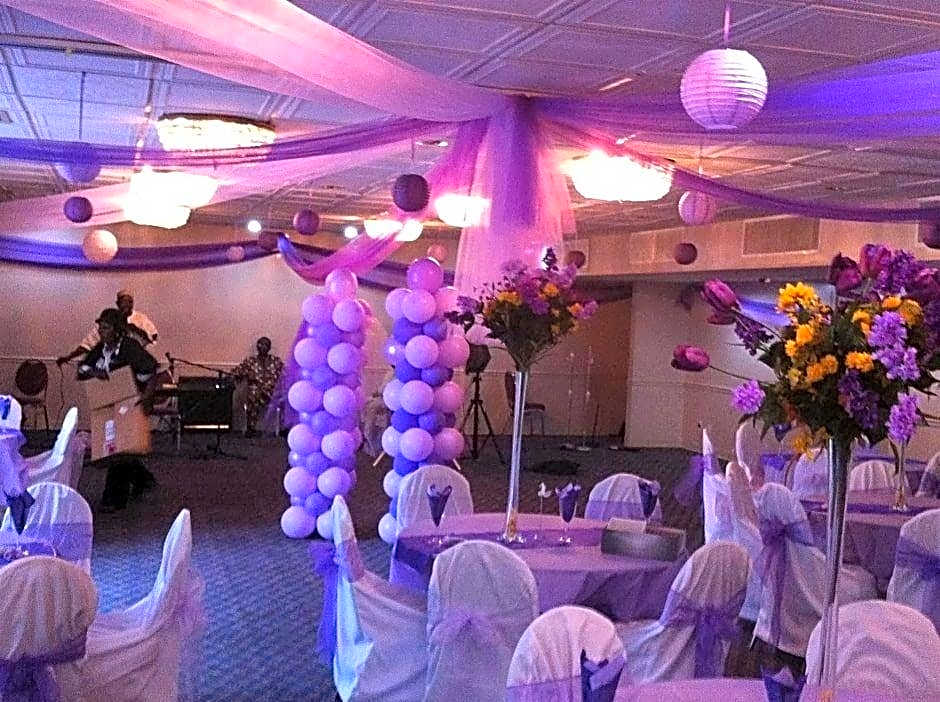 NORTHEAST GARDEN INN.