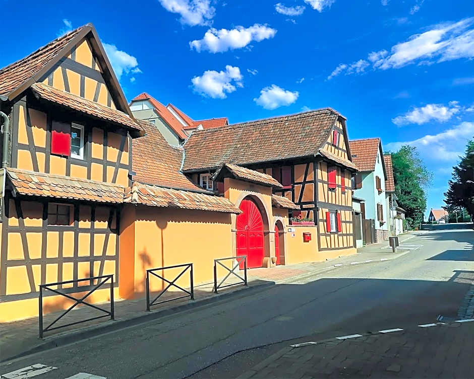 La Cour Des Amis