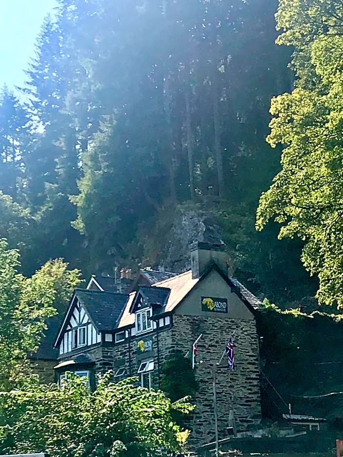 The Vagabond Bunkhouse