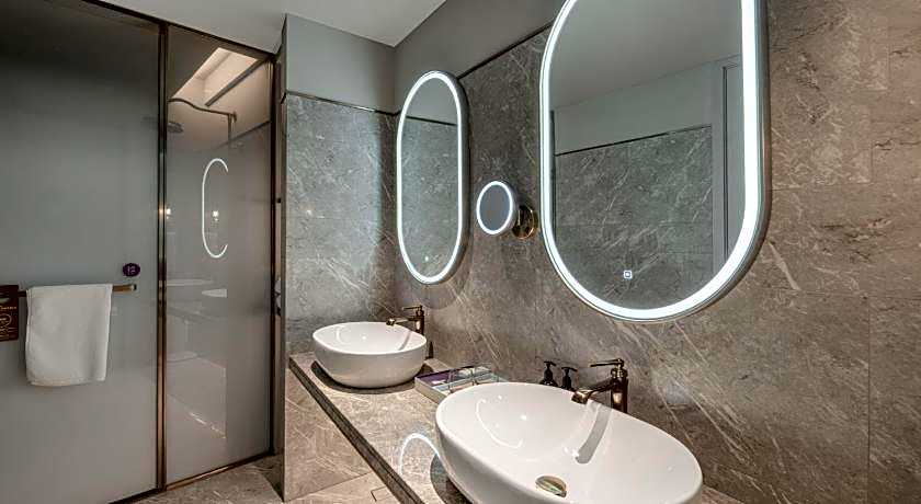 Mercure Lanzhou Zhengning Road