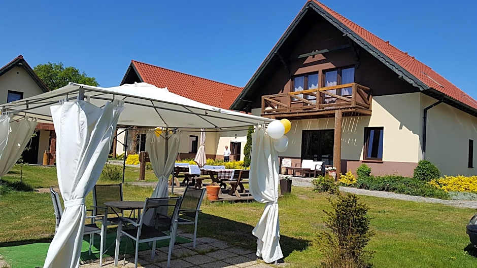 Pokoje i domki Saraceńska Chata