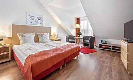 Large Double Room