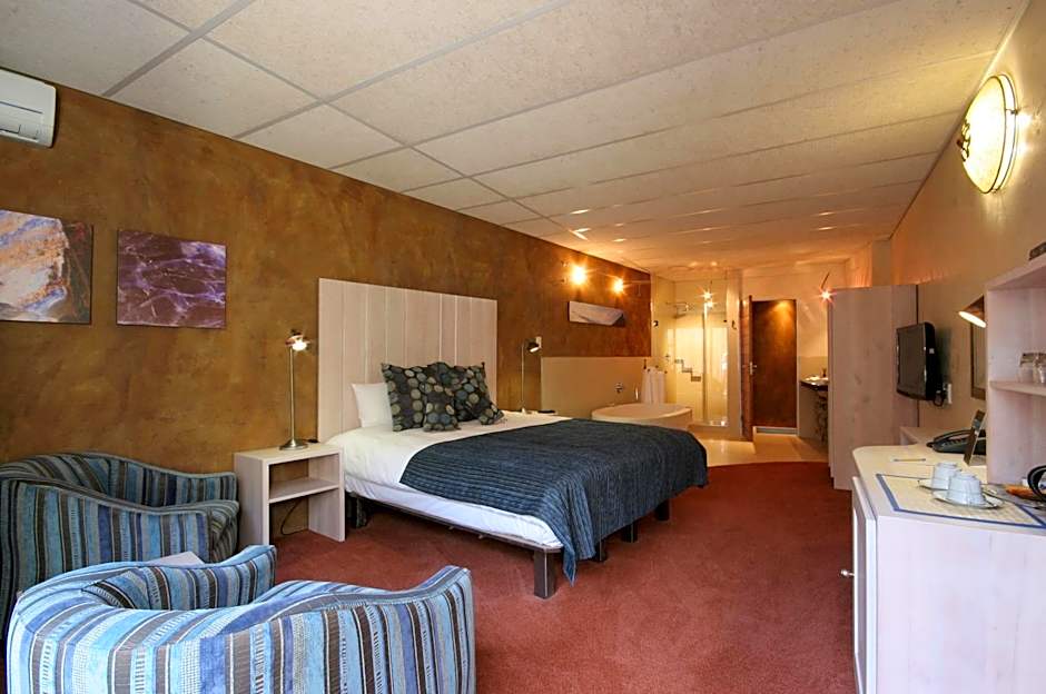 African Rock Hotel & Spa, a "Boutique Lifestyle Resort"