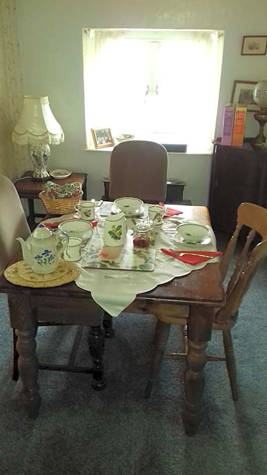 Hills Farm B&B Laugharne