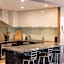 Inner-city 2 bedroom apartment - perfectly located