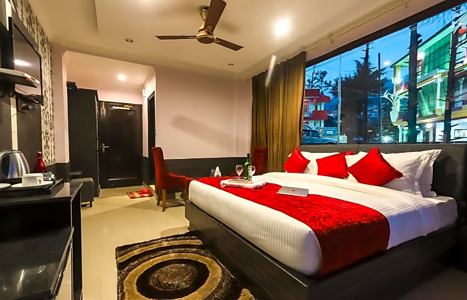 Hotel Holiday Hill