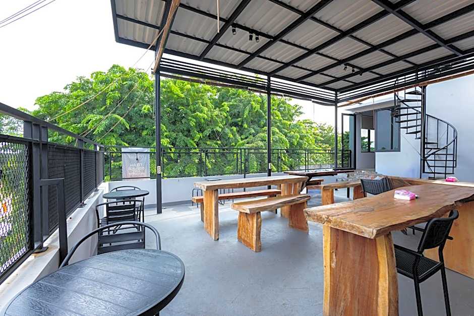 D Twinz House Syariah Redpartner