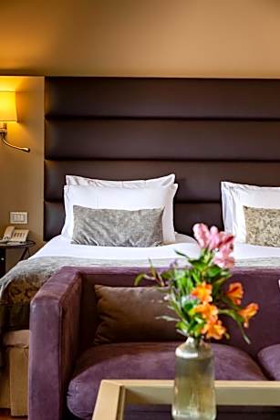 Double or Twin Room with Extra Bed