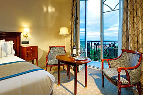 Superior Double Room with sea views