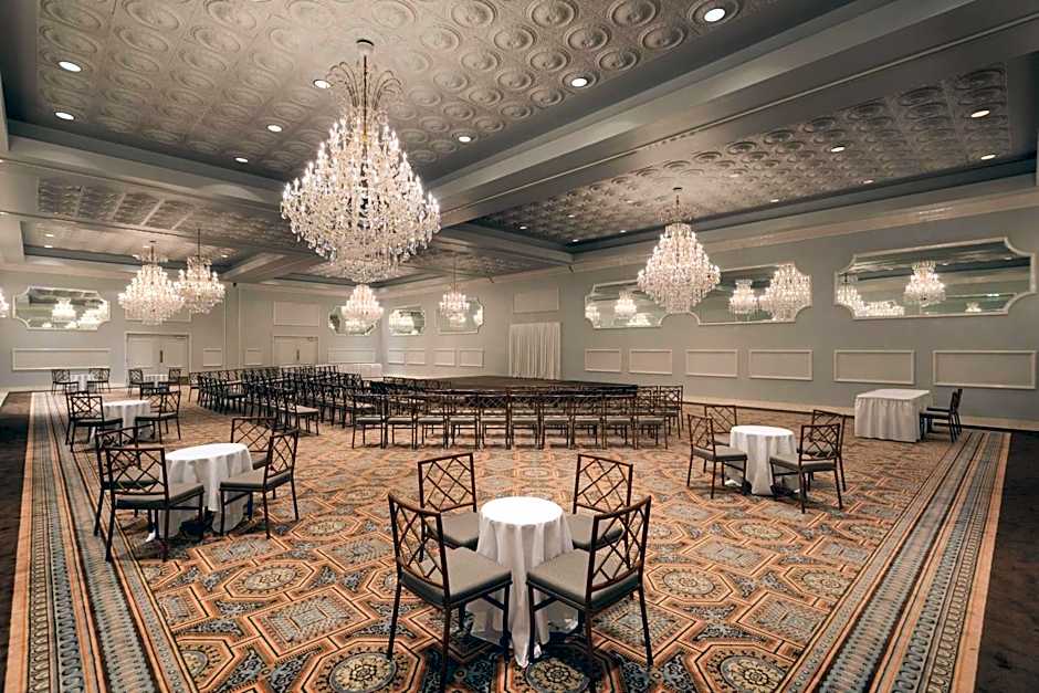 Hilton Suites Chicago Oak Brook