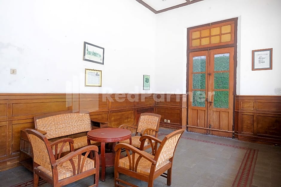 Hotel Limaran 1 Syariah Malioboro Mitra RedDoorz