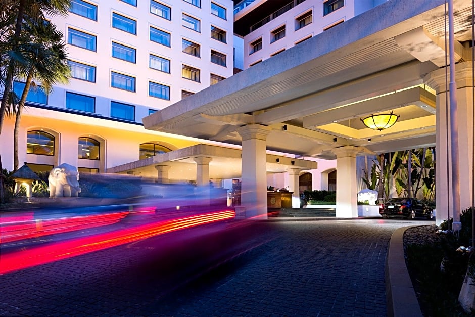 Anantara Siam Bangkok Hotel