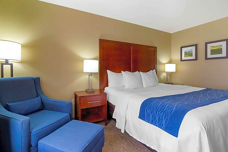 Comfort Inn & Suites