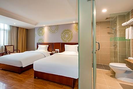 Twin Deluxe Room