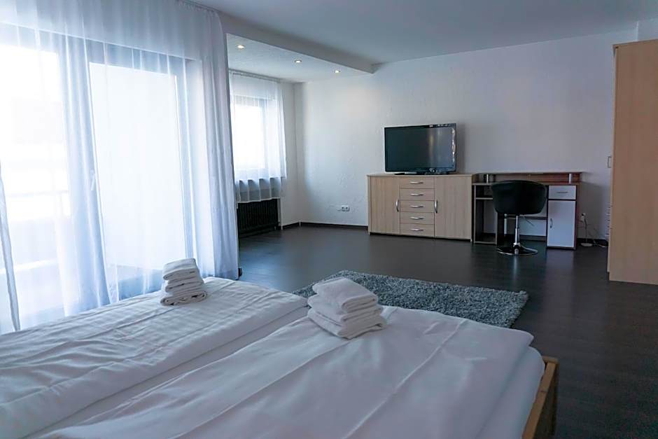 Eisberg Gästehaus & De Luxe Appartements