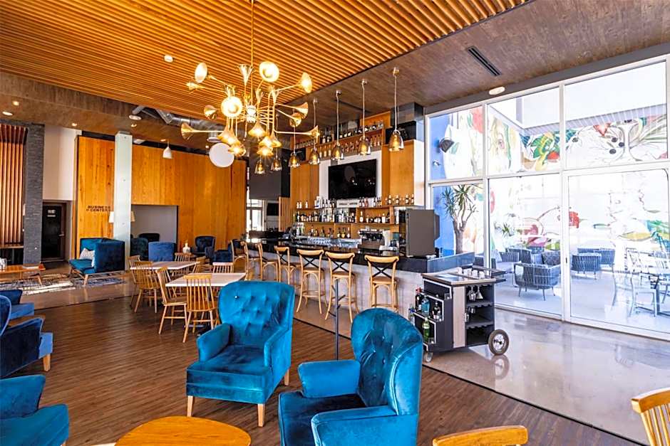 TRYP by Wyndham San Luis Potosi Hotel & Suites