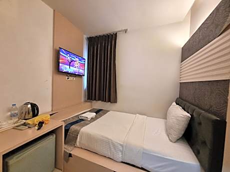 Budget Single Room