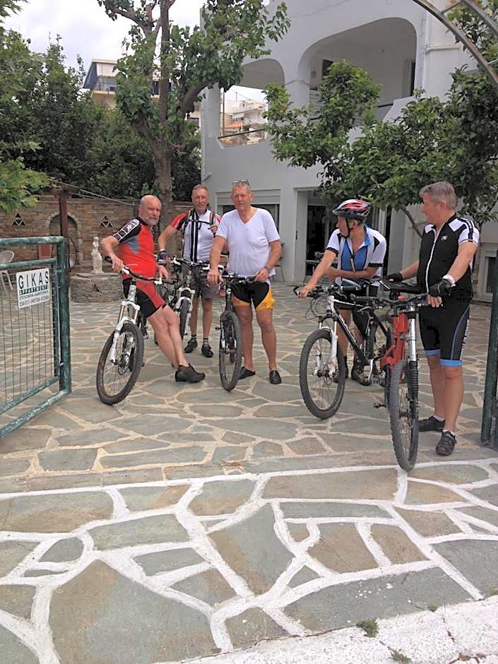 Gikas Apartments Triple Studio Sea View B7