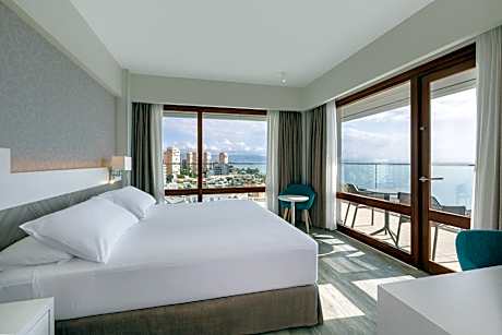 Superior Room Frontal Sea View
