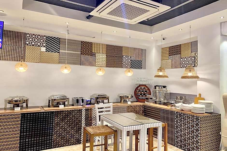 Attic Capsule Hotel – City of Lapu-Lapu, IL