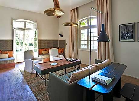 Prestige Suite