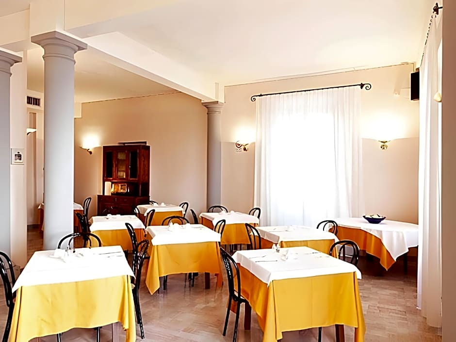 Hotel Savoia & Campana