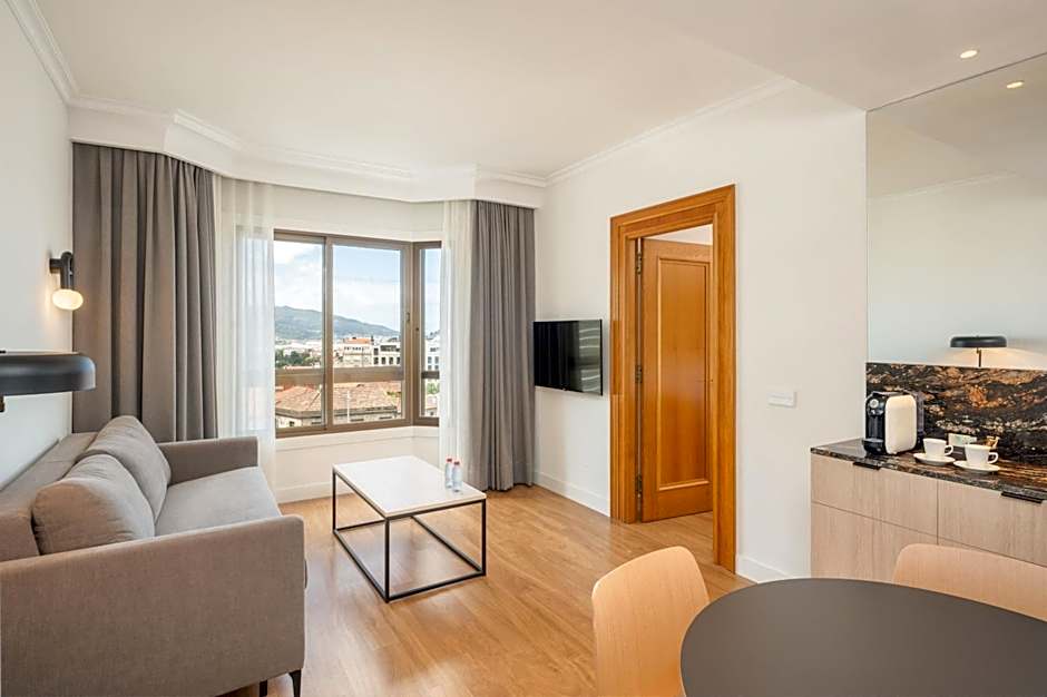 Hotel Vigo Los Galeones Affiliated by Melia