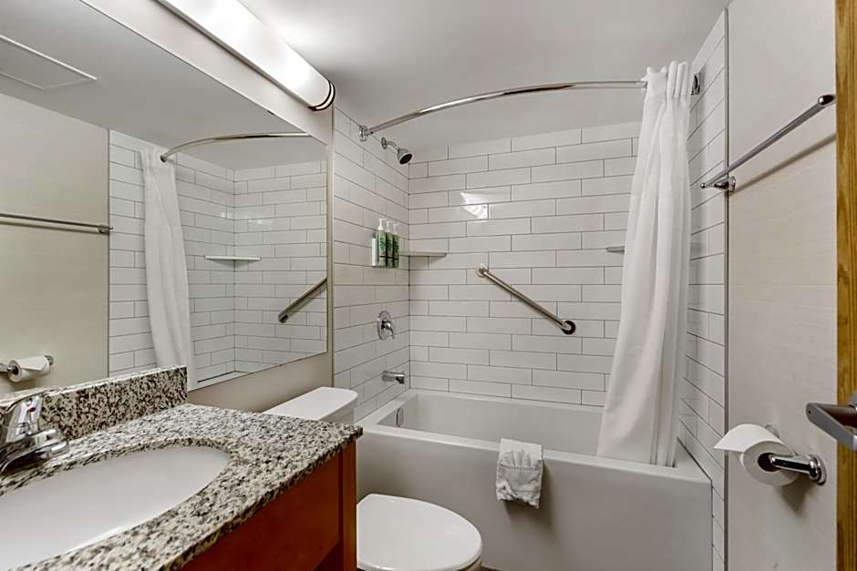 Best Western Grande Prairie Hotel And Suites