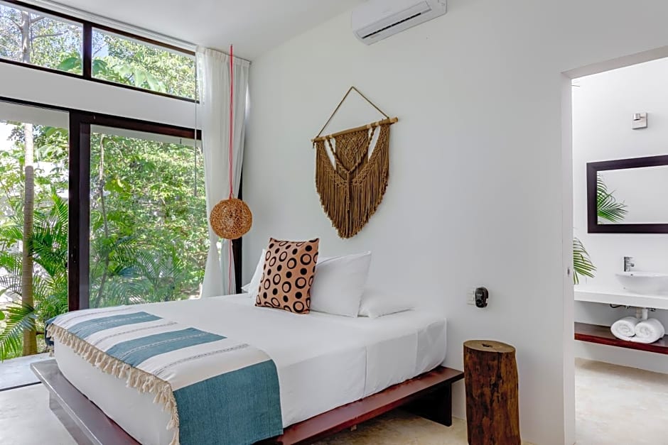 Jungle Lodge Boutique Hotel - Adults Only