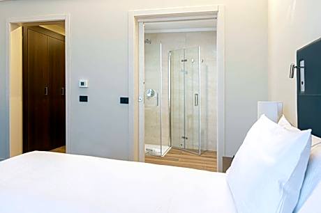 King Room - Mobility Accessible