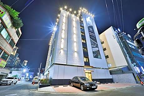 Denbasta Hotel Masan Eosijangjeom