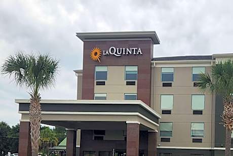 La Quinta Inn & Suites by Wyndham Warner Robins - Robins Afb