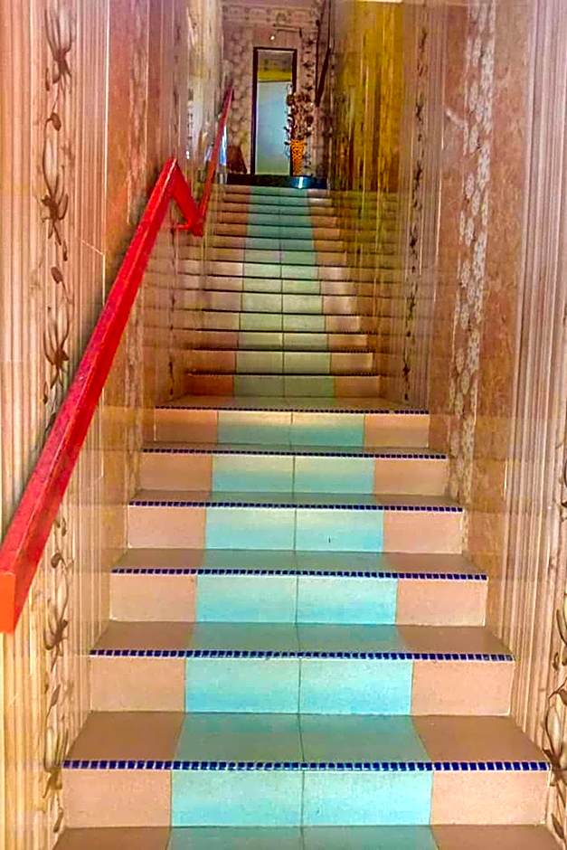 New Wave Hotel Nilai 1