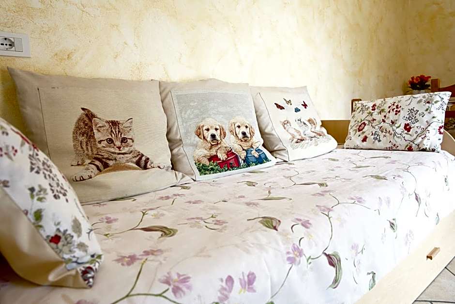 Hotel Diffuso Il Portichetto sulla collina a Vezio Perledo