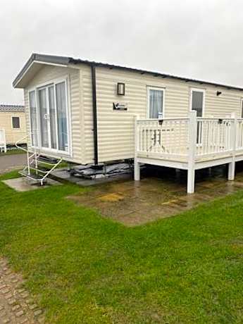 Duffy's Den - Parkdean California Cliffs - Fulmar 45