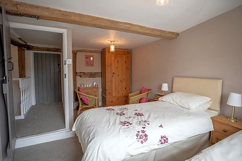 Old Beams Bed & Breakfast