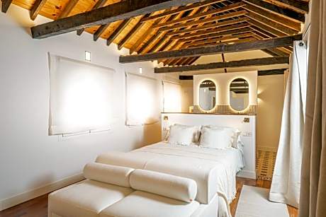 PUERTA de la AXARQUIA HOTEL BOUTIQUE