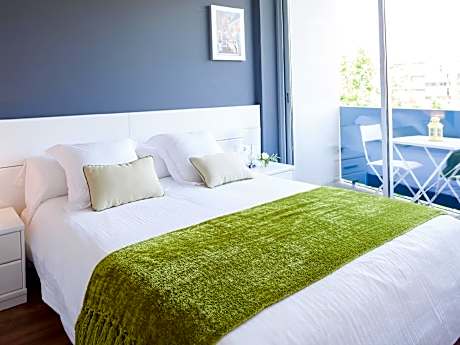 Two-Bedroom Apartment - Galceran Marquet 8