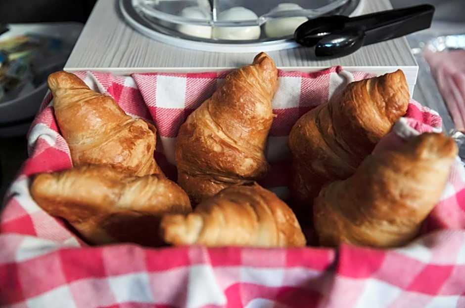 Quentin England Hotel