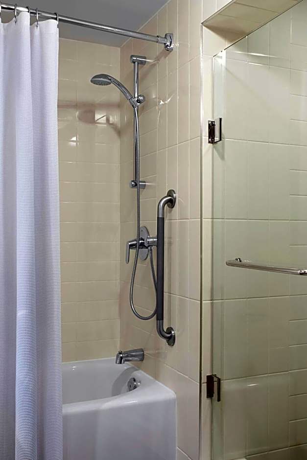 Delta Hotels by Marriott Ottawa City Centre