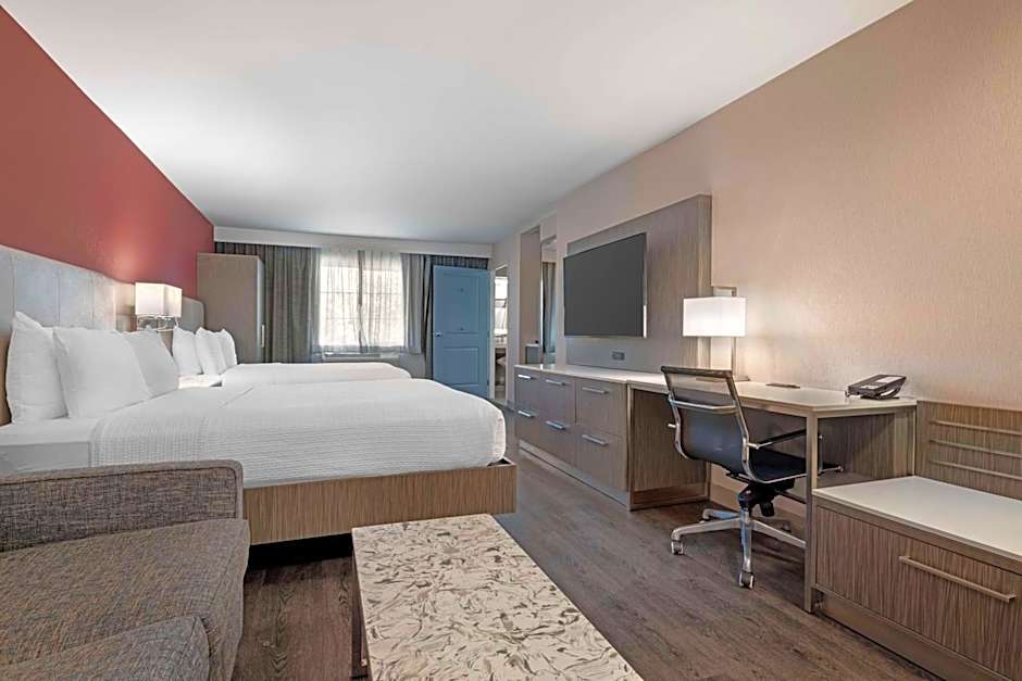 Best Western Plus Temecula Wine Country Hotel & Suites