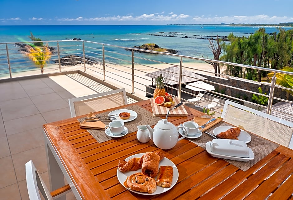 Bon Azur Beachfront Suites & Penthouses by LOV